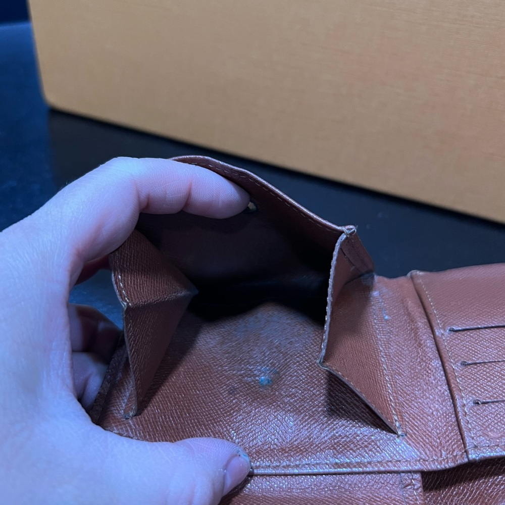 Authentic vintage LV Monogram Men’s wallet. - Picture 7 of 9